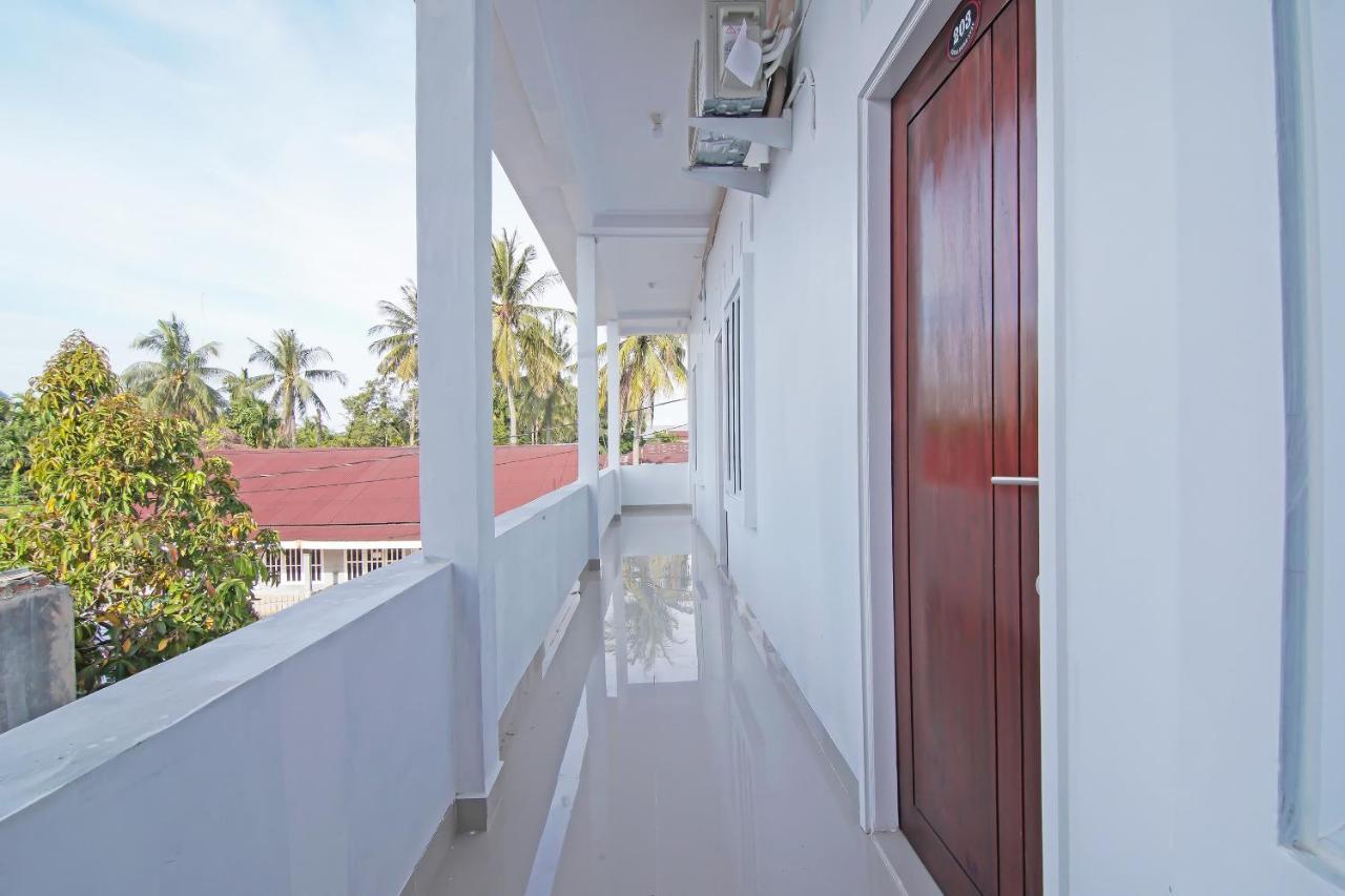 Oyo 91681 Raysa Homestay 北干巴鲁 外观 照片
