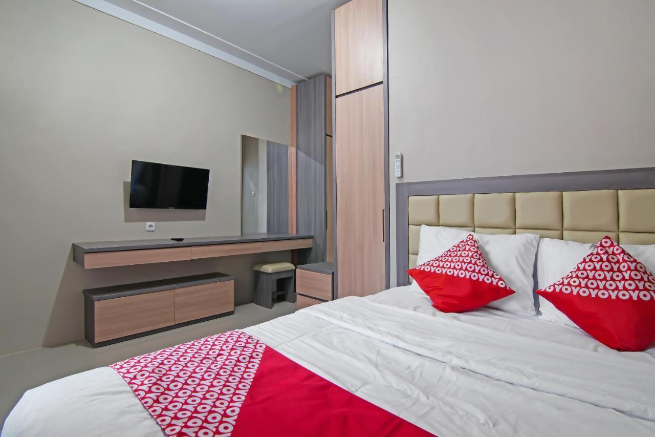 Oyo 91681 Raysa Homestay 北干巴鲁 外观 照片